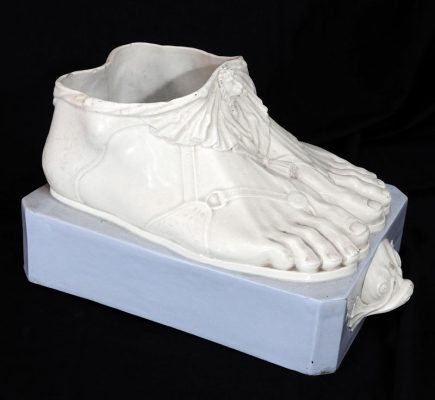 figura stopala majolika, austrija druga polovina xix veka