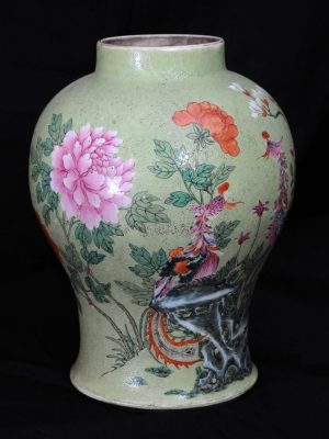 vaza porcelan, kina, kraj xix veka visina37 cm